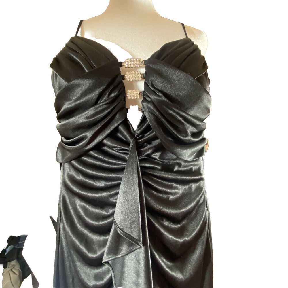 Sexy Ruched  Hourglass Black Dress Rhinestones 5/6 Formal Prom Evening‎ Gown